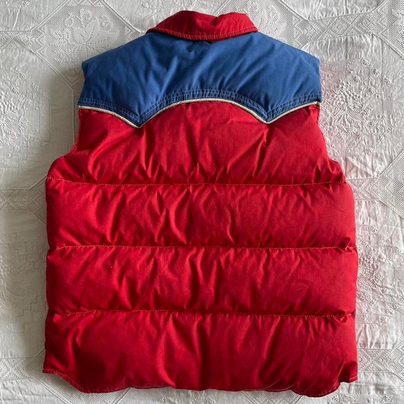 Vintage 70s red and blue puffer vest - Picture 3 of 6